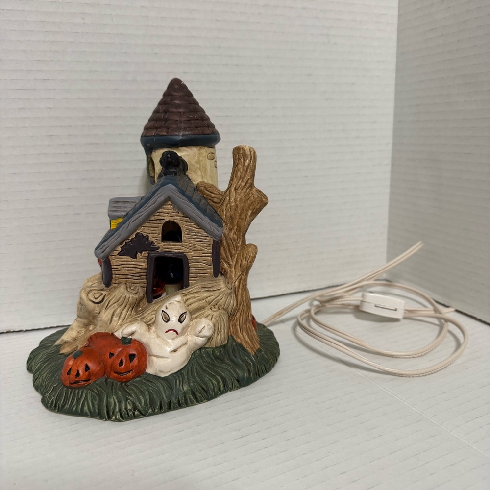 Vintage Pacific Rim “Pumpkin Palace” Light-up Halloween House #2170